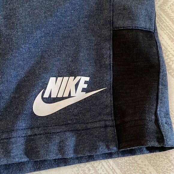Nike Boys Blue Athletic Shorts - Picture 2 of 6